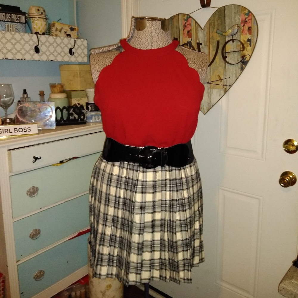 Wild fable,xl, pleated plaid skirt.